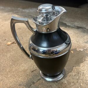 VINTAGE DECO STYLE STANLEY "IT WILL NOT BREAK" FERROSTAT PITCHER DECANTER